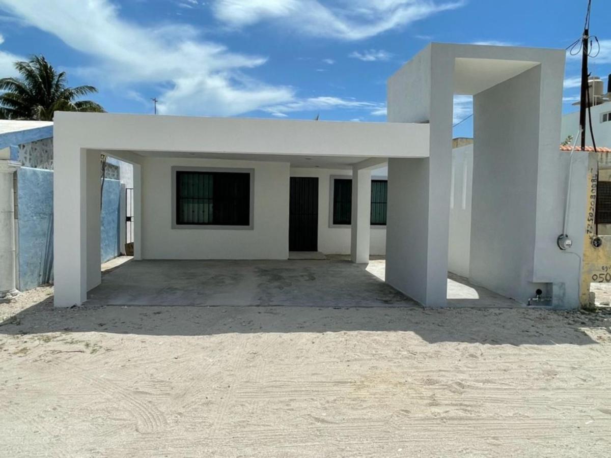 Pueblo Chicxulub Casa Con Piscina En Chixchulub A 100 M De La Playaヴィラ エクステリア 写真